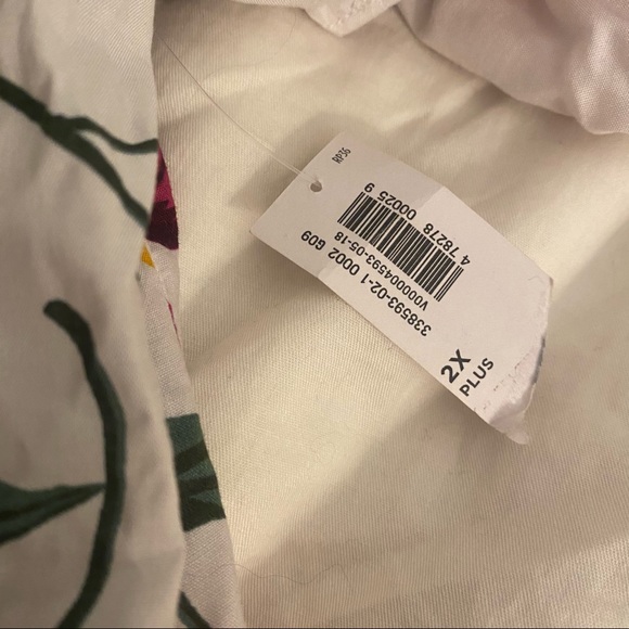 Off shoulder old navy flower top - Picture 4 of 4